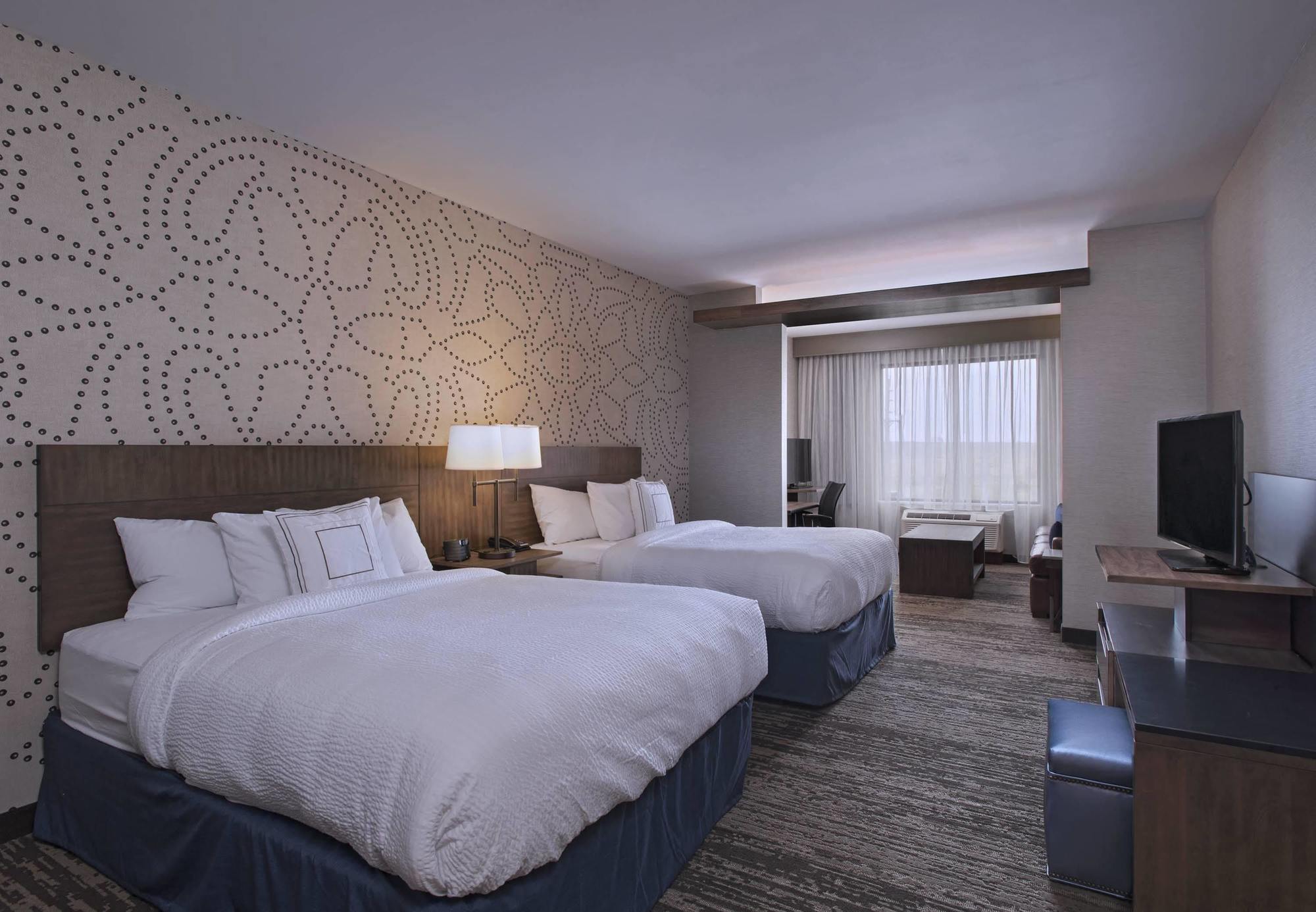 Fairfield & By Marriott Southwest/downtown Area