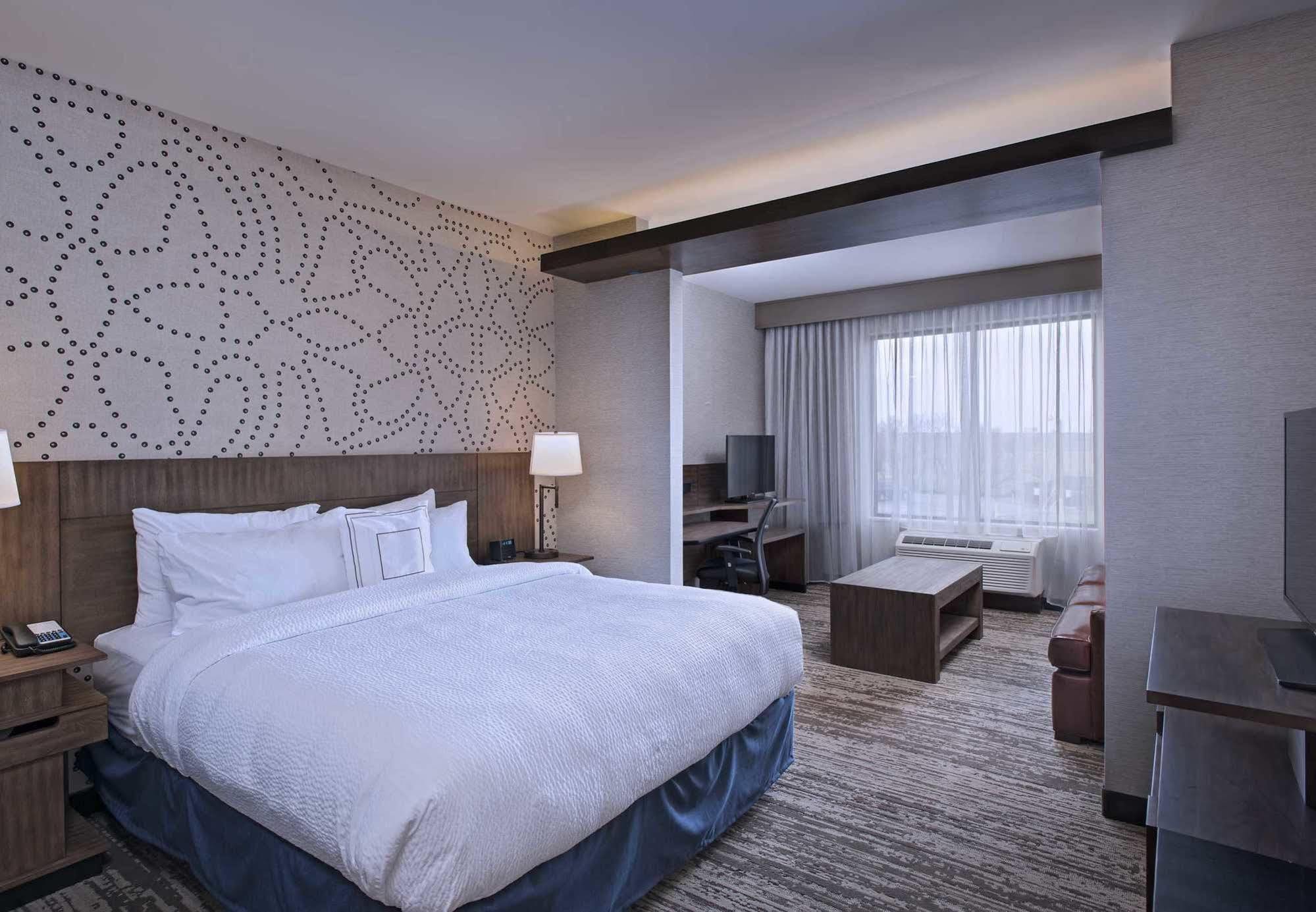 Hotel Fairfield & By Marriott Southwest/downtown Area
