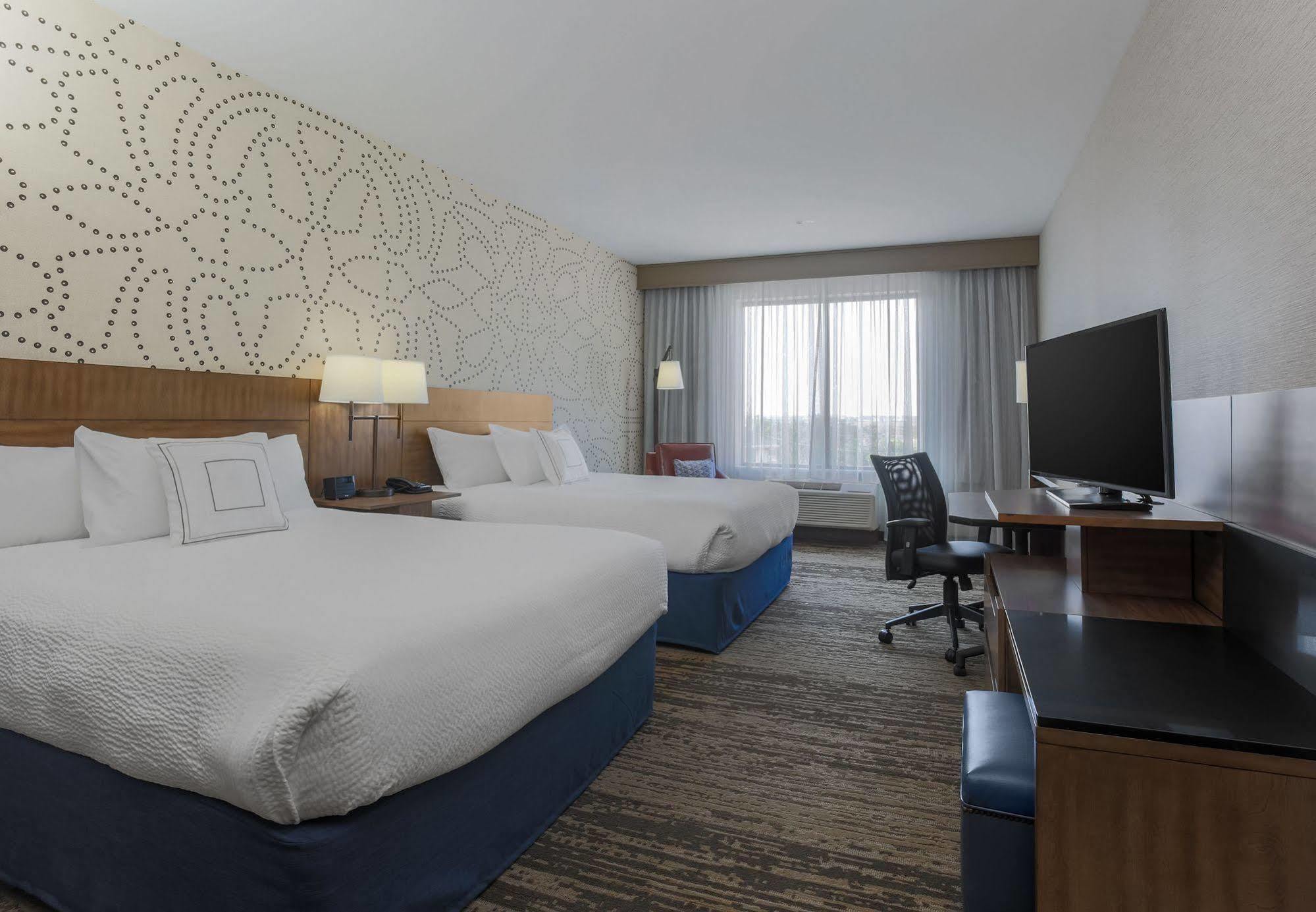 Fairfield & By Marriott Southwest/downtown Area Hotel 3*